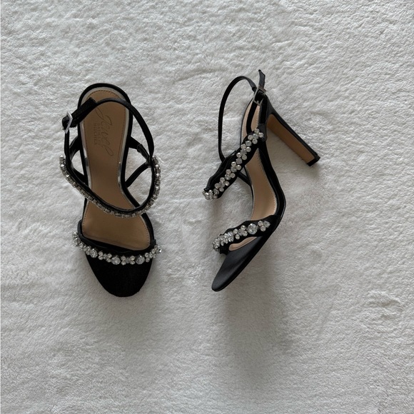 Badgley Mischka Heels - Picture 7 of 8